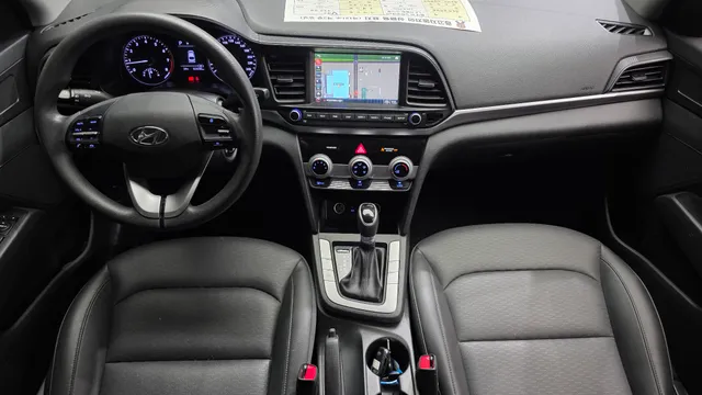 Hyundai Elantra (Avante)