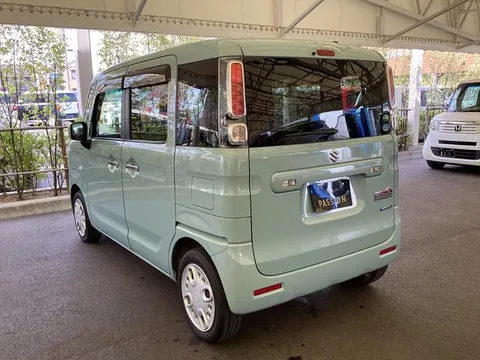 Suzuki Spacia