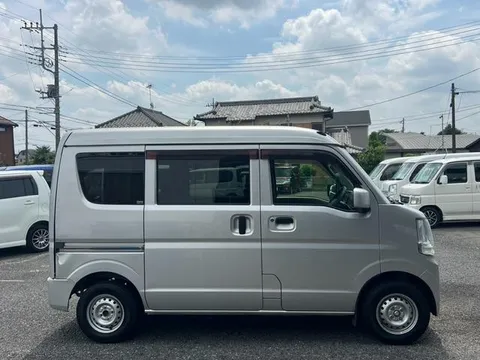 Mitsubishi Minicab Van
