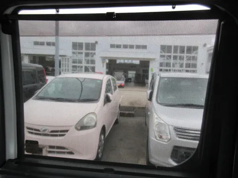 Toyota Pixis Mega