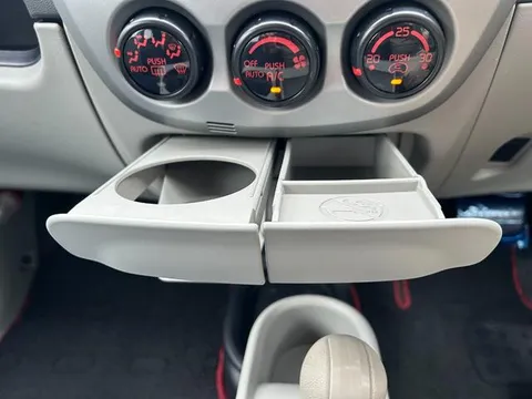 Mitsubishi I