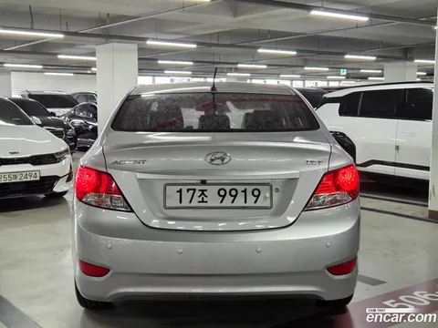 Hyundai Accent