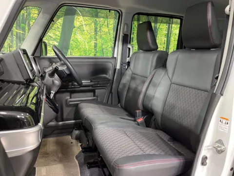 Suzuki Spacia Custom