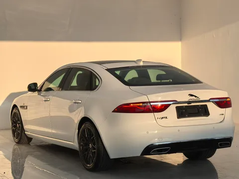 Jaguar XFL