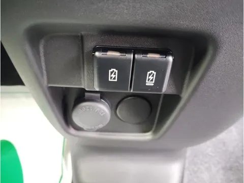 Suzuki Spacia Base