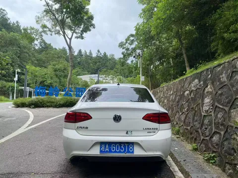 Volkswagen Lamando