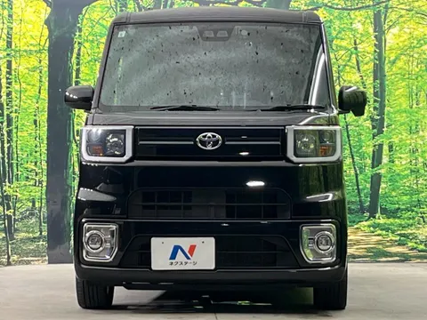 Toyota Pixis Mega