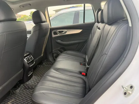Roewe RX5