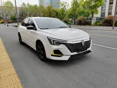 Roewe i6