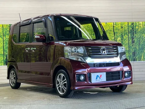 Honda N-BOX Custom