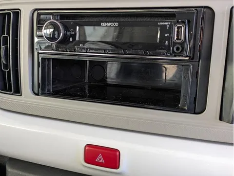 Daihatsu Mira Tocot