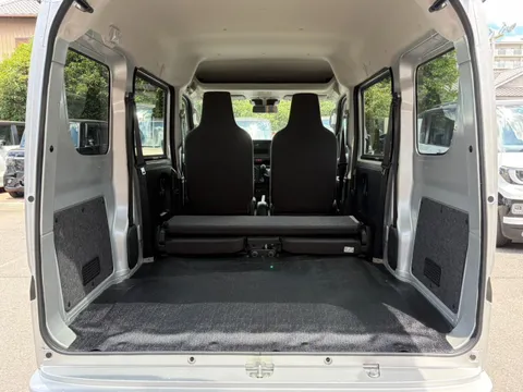 Mitsubishi Minicab Van