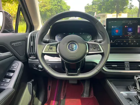 BYD Tang