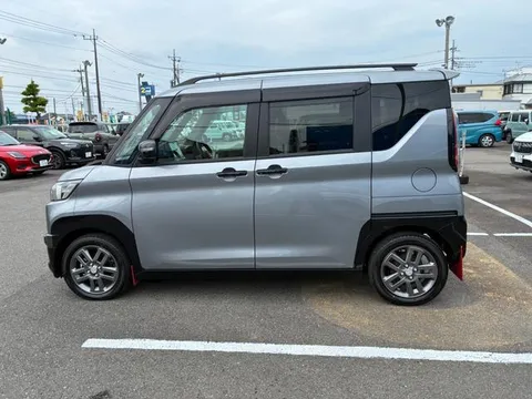Mitsubishi Delica Mini