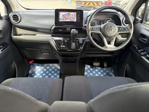 Mitsubishi eK X