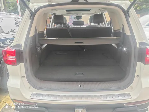 Roewe RX8