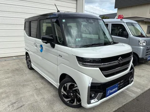 Suzuki Spacia Custom