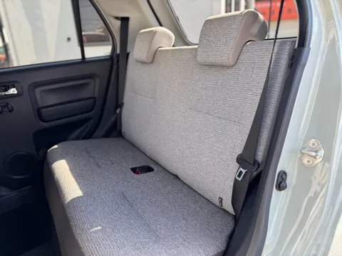 Daihatsu Mira Tocot