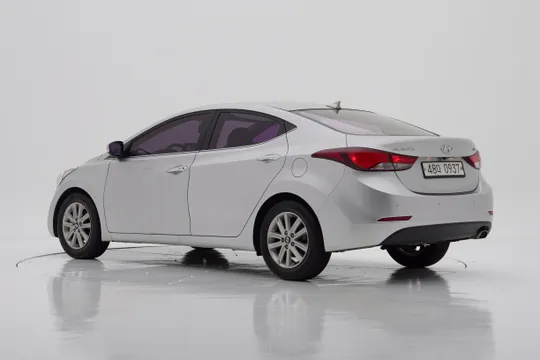 Hyundai Elantra (Avante)