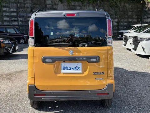 Suzuki Spacia Gear
