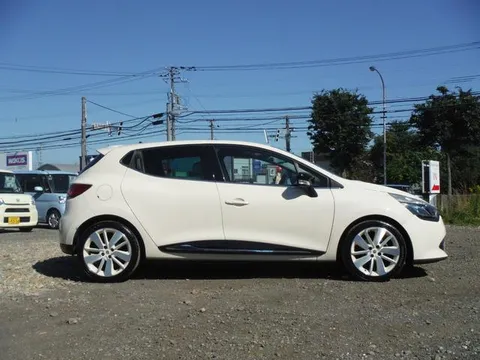 Renault Lutecia