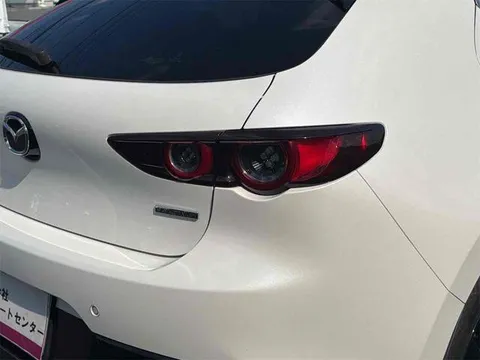 Mazda MAZDA3 Fastback