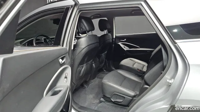 Hyundai Grand Santa Fe (Maxcruz)