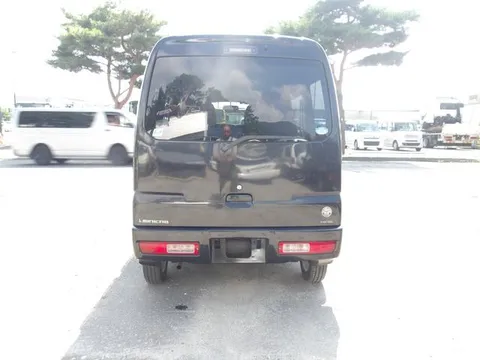 Mitsubishi Minicab Van
