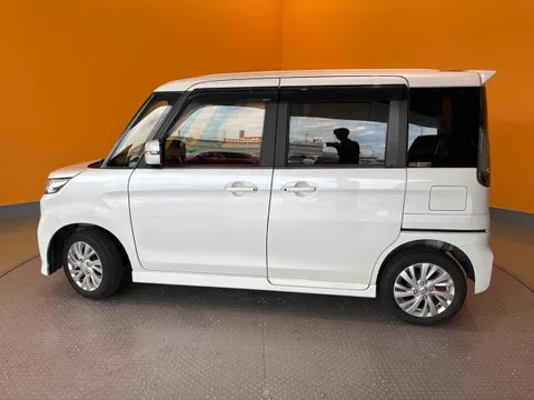 Suzuki Spacia Custom Z