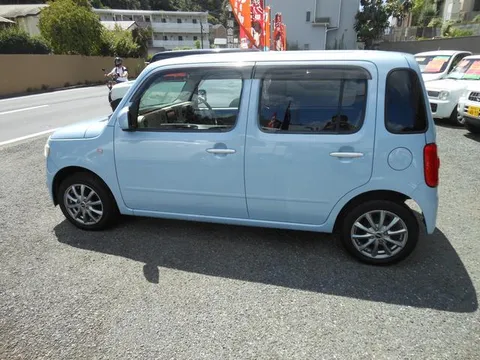Daihatsu Mira Cocoa