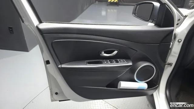 Renault SM3