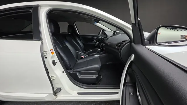 Renault SM3
