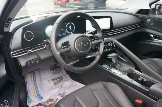 Hyundai Elantra (Avante)