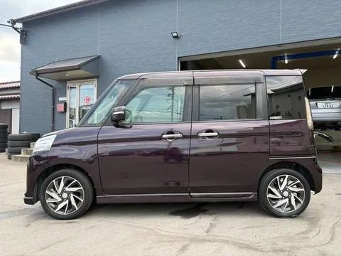 Suzuki Spacia Custom