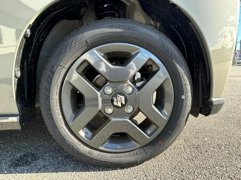 Suzuki Spacia