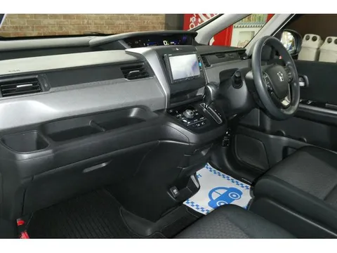 Honda Freed Plus