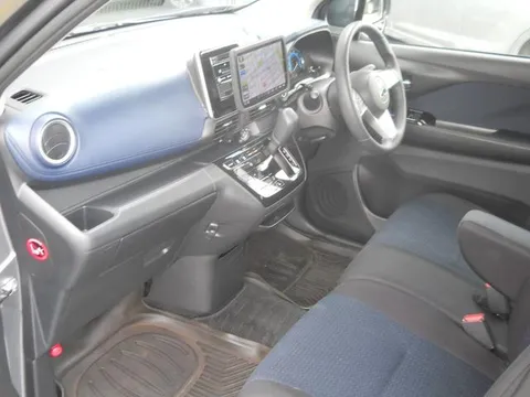 Mitsubishi eK X