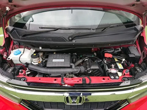 Honda N-BOX Custom