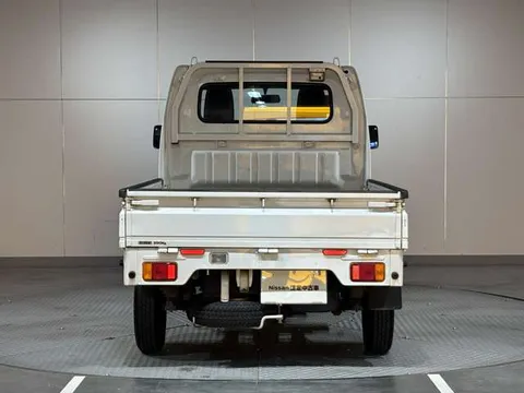 Nissan Clipper Truck