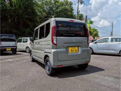 Suzuki Spacia