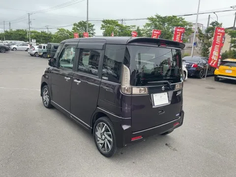 Suzuki Spacia Custom