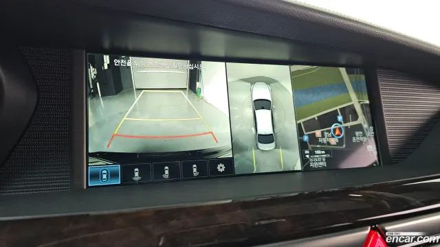 Genesis G90 (EQ900)