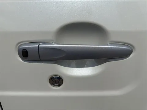 Toyota Pixis Mega