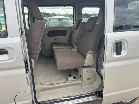 Mitsubishi Minicab Van
