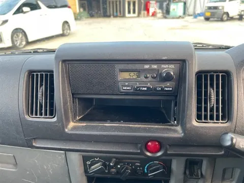 Mitsubishi Minicab Van