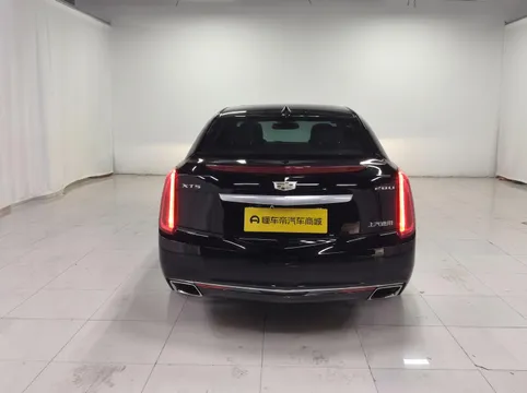 Cadillac XTS