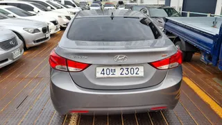 Hyundai Elantra (Avante)