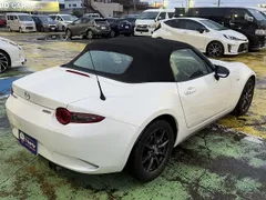 Mazda MX-5 (Roadster)