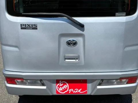 Toyota Pixis Van