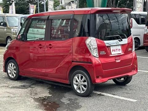 Nissan Dayz Roox